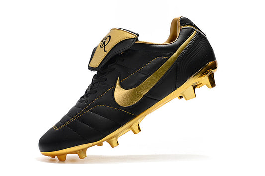 Tiempo Legend 7 x R10 Football Boots Film Ground