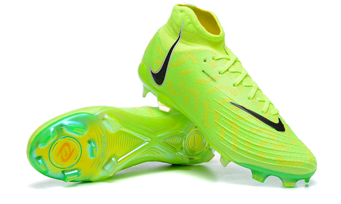 Phantom Luna Elite Firm Ground Football Boots