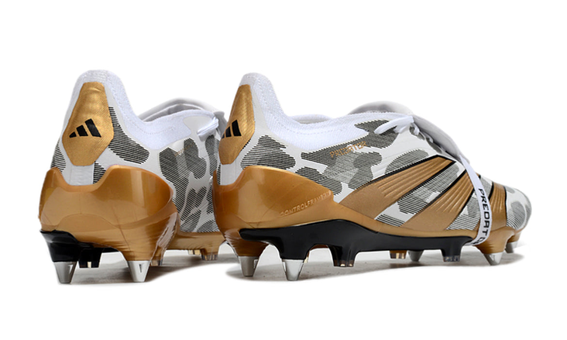 Predator 25 Elite Fold-Over Tongue Soft Ground Football Boots