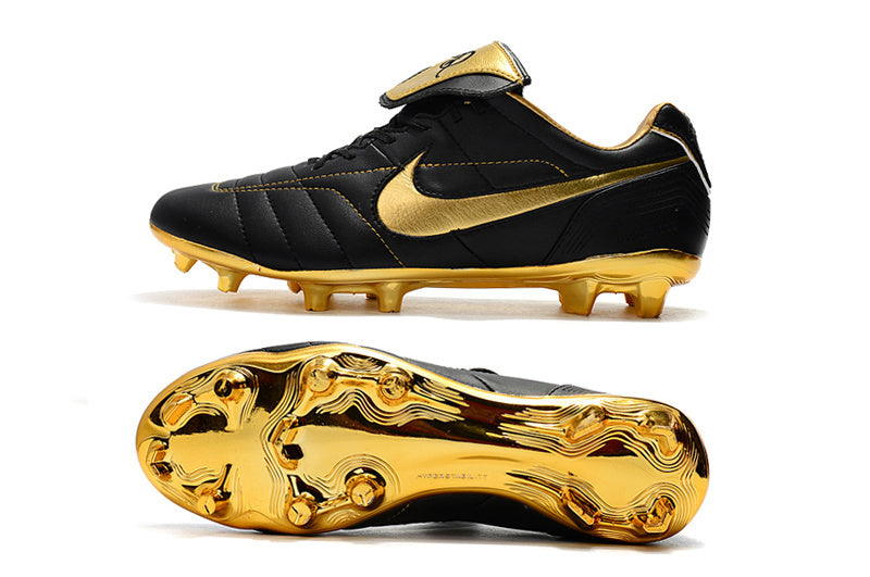 Tiempo Legend 7 x R10 Football Boots Film Ground