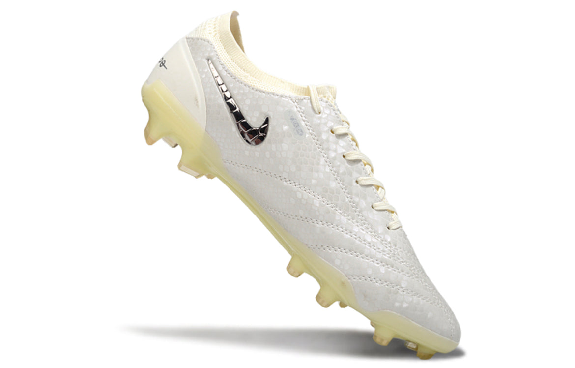 Tiempo Legend Legend 10 Elite Firm Ground Football Luxe