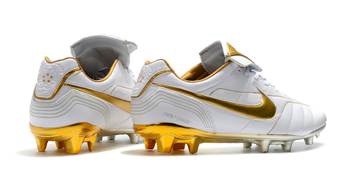 Tiempo Legend 7 x Ronaldinho R10 Firm Ground Football Luxe