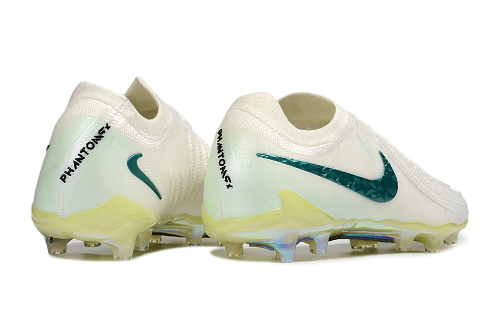 Phantom Gx 2 Elite Football Boots Artificial Grass