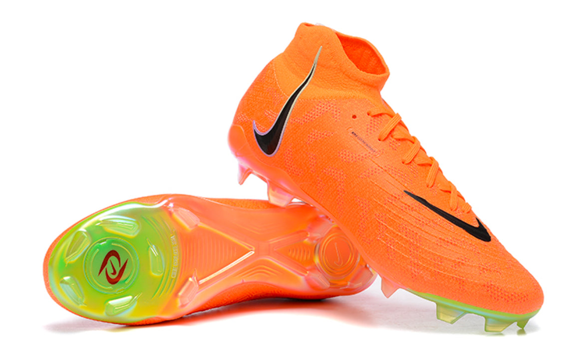 Phantom Luna Elite Firm Ground Football Boots
